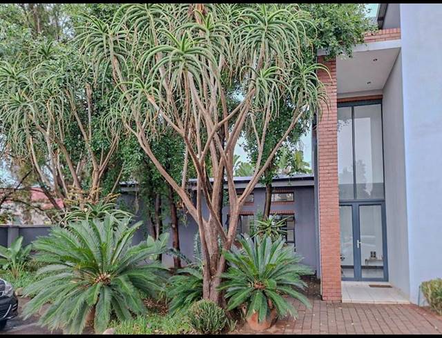 4 BEDROOM HOUSE FOR SALE IN MIDSTREAM ESTATE